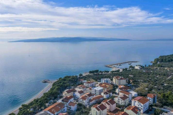 Apt White Idyll, 3 Bedrooms, 3 Bathrooms, Terrace Apt Promajna Exterior photo